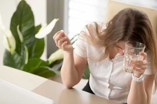 Uống thuốc phá thai có gây đau bụng không